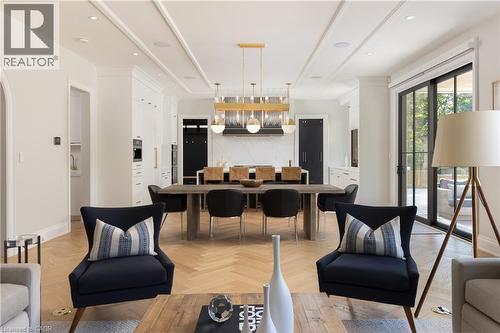 46 Second Street, Oakville, ON - Indoor Photo Showing Living Room