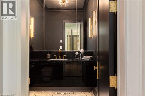 46 Second Street, Oakville, ON - Indoor Photo Showing Bathroom