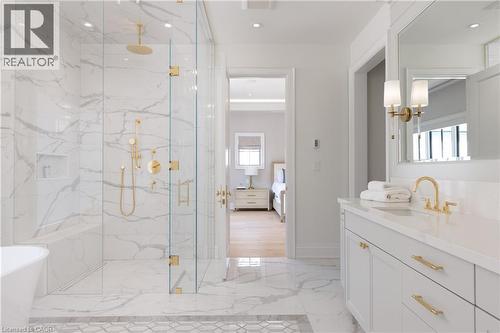 46 Second Street, Oakville, ON - Indoor Photo Showing Bathroom