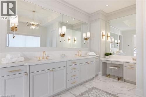 46 Second Street, Oakville, ON - Indoor Photo Showing Bathroom
