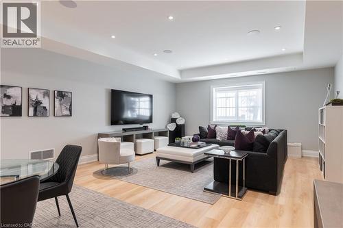 46 Second Street, Oakville, ON - Indoor Photo Showing Living Room