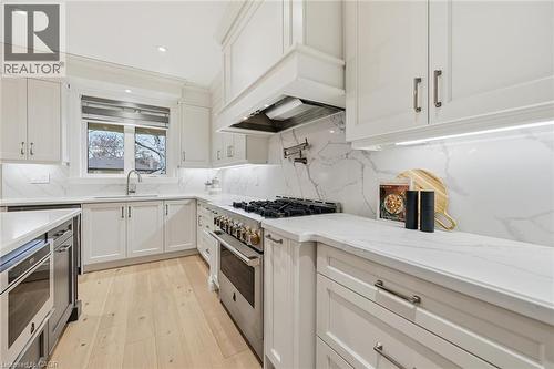 2229 Tallman Avenue, Burlington, ON - Indoor Photo Showing Kitchen With Stainless Steel Kitchen With Upgraded Kitchen
