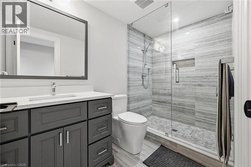 2229 Tallman Avenue, Burlington, ON - Indoor Photo Showing Bathroom