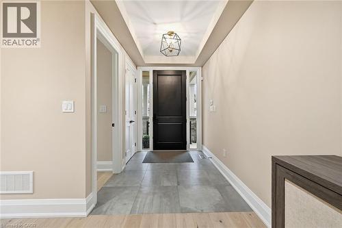 2229 Tallman Avenue, Burlington, ON - Indoor Photo Showing Other Room