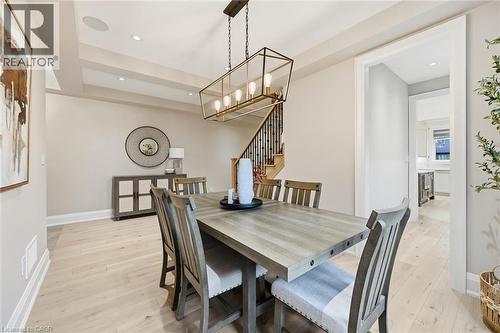 2229 Tallman Avenue, Burlington, ON - Indoor Photo Showing Dining Room