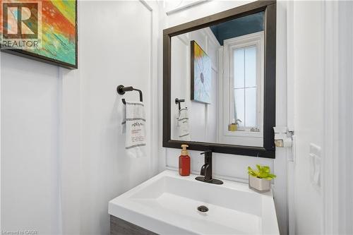 37 Fairgrounds Drive, Binbrook, ON - Indoor Photo Showing Bathroom