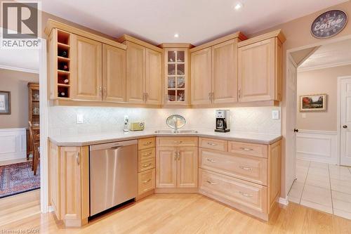 2251 Mansfield Drive, Burlington, ON - Indoor Photo Showing Kitchen