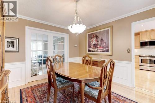 2251 Mansfield Drive, Burlington, ON - Indoor Photo Showing Dining Room