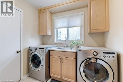 2251 Mansfield Drive, Burlington, ON - Indoor Photo Showing Laundry Room