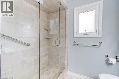 2251 Mansfield Drive, Burlington, ON - Indoor Photo Showing Bathroom