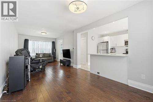 34 Balsam Avenue N, Hamilton, ON - Indoor