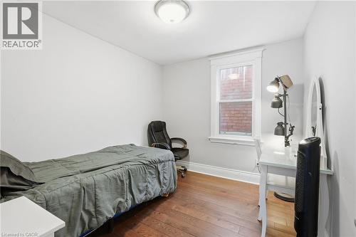 34 Balsam Avenue N, Hamilton, ON - Indoor Photo Showing Bedroom