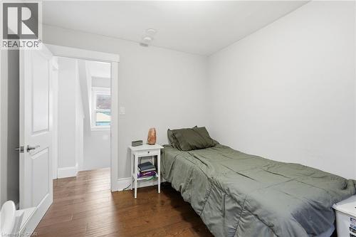 34 Balsam Avenue N, Hamilton, ON - Indoor Photo Showing Bedroom