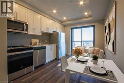 15 QUEEN Street S Unit# 1505  Hamilton, ON L8P 0C6