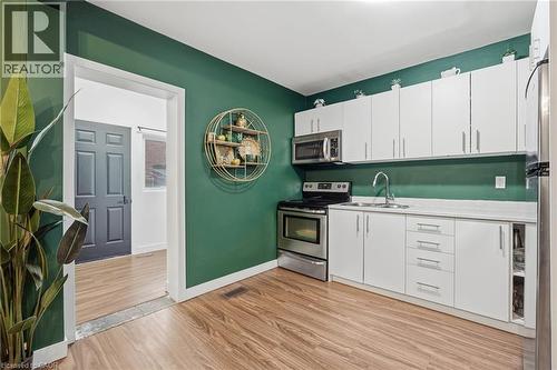 305 Cannon Street E, Hamilton, ON - Indoor Photo Showing Kitchen