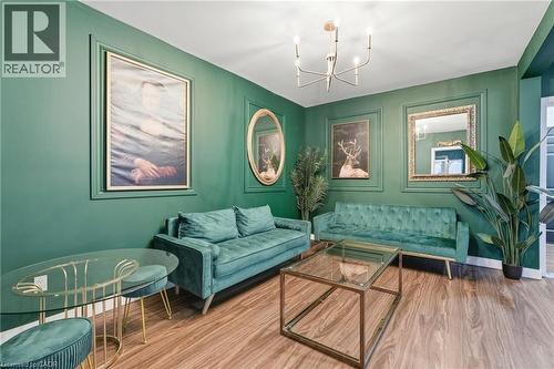 305 Cannon Street E, Hamilton, ON - Indoor