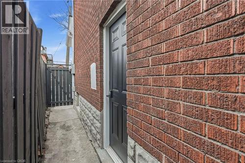 305 Cannon Street E, Hamilton, ON - Outdoor