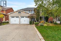 1101 FIELDSTONE Circle  Oakville, ON L6M 2K4