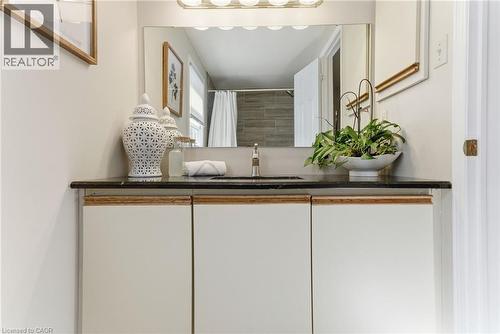 2163 Winding Way, Burlington, ON - Indoor