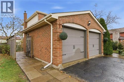 2163 Winding Way, Burlington, ON - Outdoor With Exterior