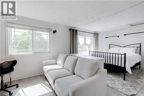 2261 Leominster Drive, Burlington, ON - Indoor Photo Showing Other Room