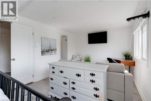 2261 Leominster Drive, Burlington, ON - Indoor