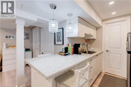 2261 Leominster Drive, Burlington, ON - Indoor Photo Showing Kitchen