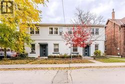 172 MARKLAND Street  Hamilton, ON L8P 2K5