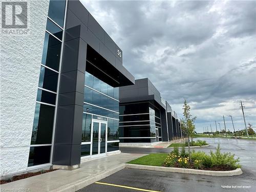 25 Dennis Road, St. Thomas, ON 