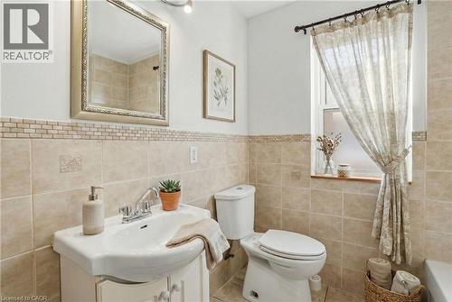 Virtually Staged - 246 Cope Street, Hamilton, ON - Indoor Photo Showing Bathroom