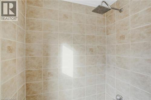 246 Cope Street, Hamilton, ON - Indoor Photo Showing Bathroom