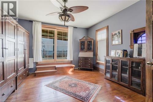 957 Beach Boulevard, Hamilton, ON - Indoor