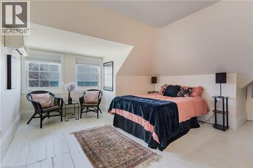 957 Beach Boulevard, Hamilton, ON - Indoor Photo Showing Bedroom