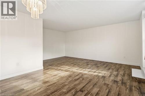 700 Dynes Road Unit# 616, Burlington, ON - Indoor Photo Showing Other Room