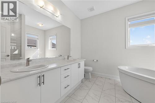 47 Bloomfield Crescent, Cambridge, ON - Indoor Photo Showing Bathroom