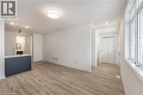 777 Beach Boulevard, Hamilton, ON - Indoor Photo Showing Other Room