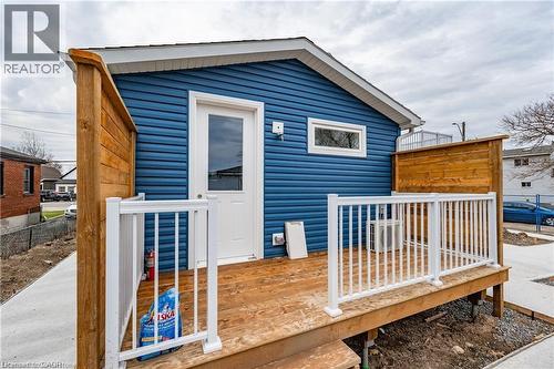 777 Beach Boulevard, Hamilton, ON - Outdoor