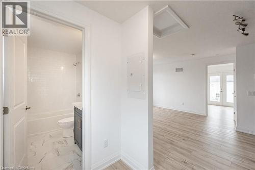 777 Beach Boulevard, Hamilton, ON - Indoor Photo Showing Other Room