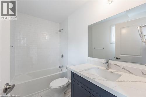 777 Beach Boulevard, Hamilton, ON - Indoor Photo Showing Bathroom