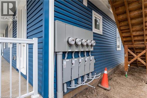 777 Beach Boulevard, Hamilton, ON - Outdoor