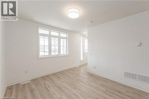 777 Beach Boulevard, Hamilton, ON - Indoor Photo Showing Other Room