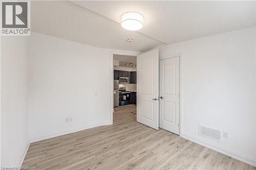 777 Beach Boulevard, Hamilton, ON - Indoor Photo Showing Other Room