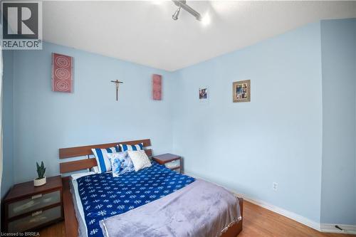 6 Bridgette Drive, Hamilton, ON - Indoor Photo Showing Bedroom