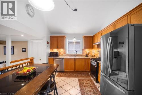 6 Bridgette Drive, Hamilton, ON - Indoor Photo Showing Kitchen