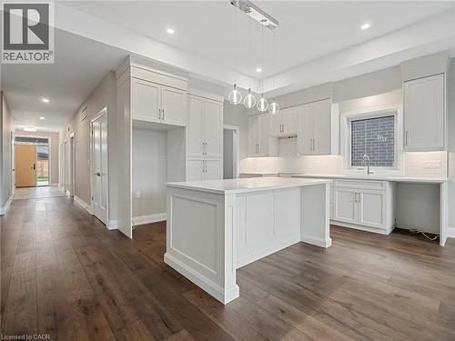 149 Willowbrook Drive, Welland, ON - Indoor Photo Showing Kitchen