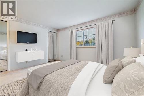 3029 Glencrest Road Unit# 58, Burlington, ON - Indoor Photo Showing Bedroom