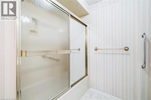 3029 Glencrest Road Unit# 58, Burlington, ON - Indoor Photo Showing Bathroom