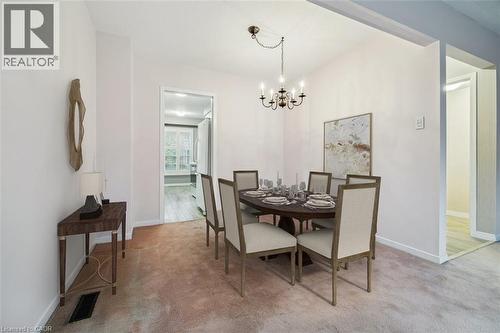 3029 Glencrest Road Unit# 58, Burlington, ON - Indoor Photo Showing Dining Room
