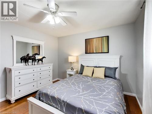 18 Pavarotti Court, Hamilton, ON - Indoor Photo Showing Bedroom