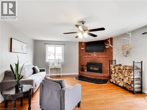 18 Pavarotti Court, Hamilton, ON - Indoor Photo Showing Living Room With Fireplace